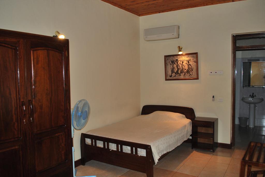 Parkview Inn Moshi Ruang foto