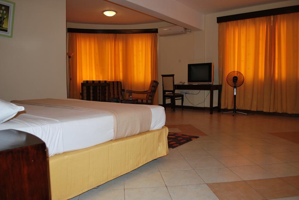 Parkview Inn Moshi Ruang foto